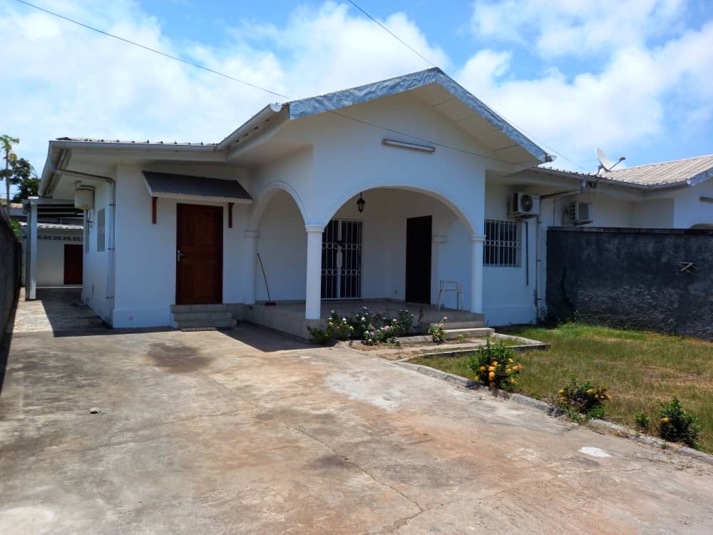 Deux maisons mitoyennes